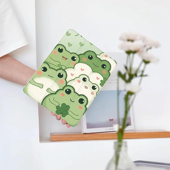 Kawaii Cute Frog for iPad 5th/6th Generation Case with Pencil Holder Auto Sleep/Wake Green Leather Soft TPU Back Cover for iPad 9.7 Inch