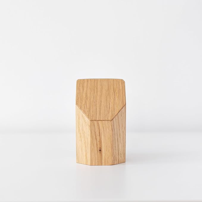 Wooden Magnetic Wireless Charger for Apple iPhone Android. Fast Qi2 25W Induction Station Stand Magnets Type C Cable. All Wooden Oak Design.