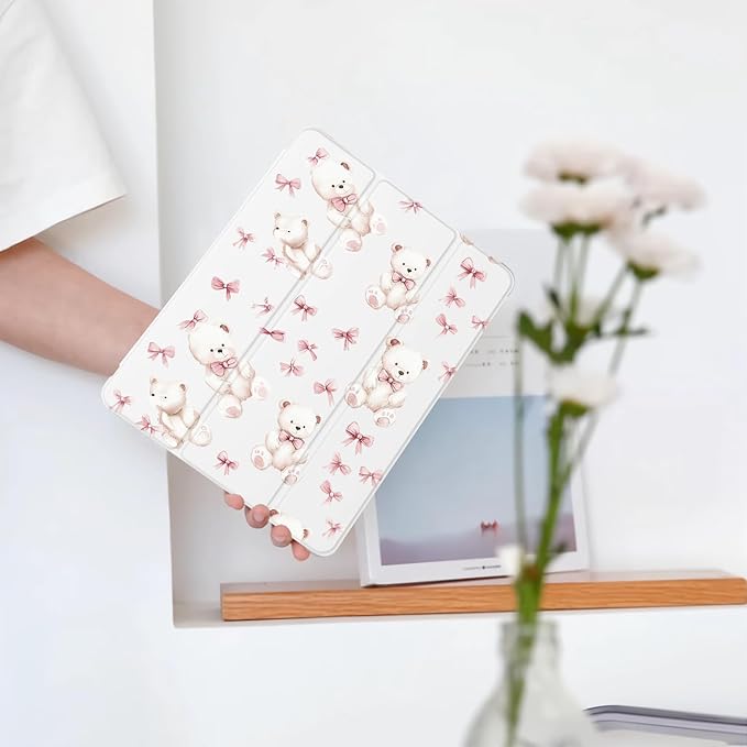 Cute Kawaii Bear Bow for iPad Pro 11 Inch Case 4th/3rd/2nd Generation 2022/2021/2020 with Pencil Holder Auto Sleep/Wake White Leather Soft TPU Back Cover