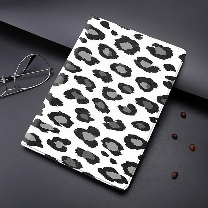 Black and white Leopard Print