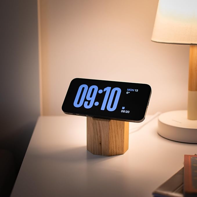 Wooden Magnetic Wireless Charger for Apple iPhone Android. Fast Qi2 25W Induction Station Stand Magnets Type C Cable. All Wooden Oak Design.