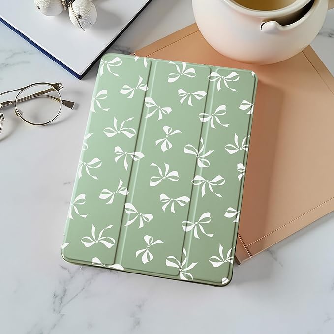 Idocolors Cute White Bow Case for 13 iPad Pro(2024) Tri-Fold Tablet Case with Auto Wake/Sleep &amp Pencil Holder - Vibrant Protective Cover for Women Girls and Teens (Green)
