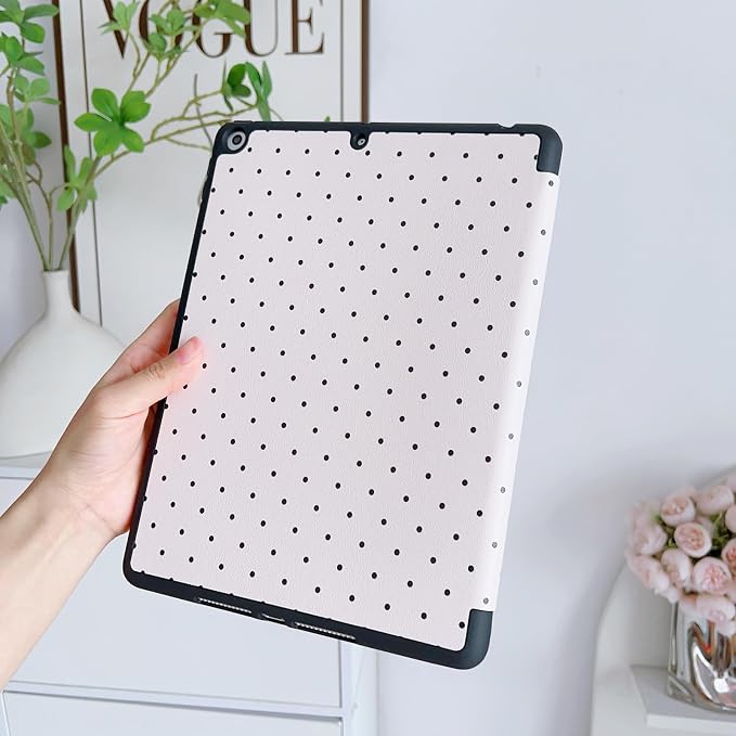 Small pink polka dots