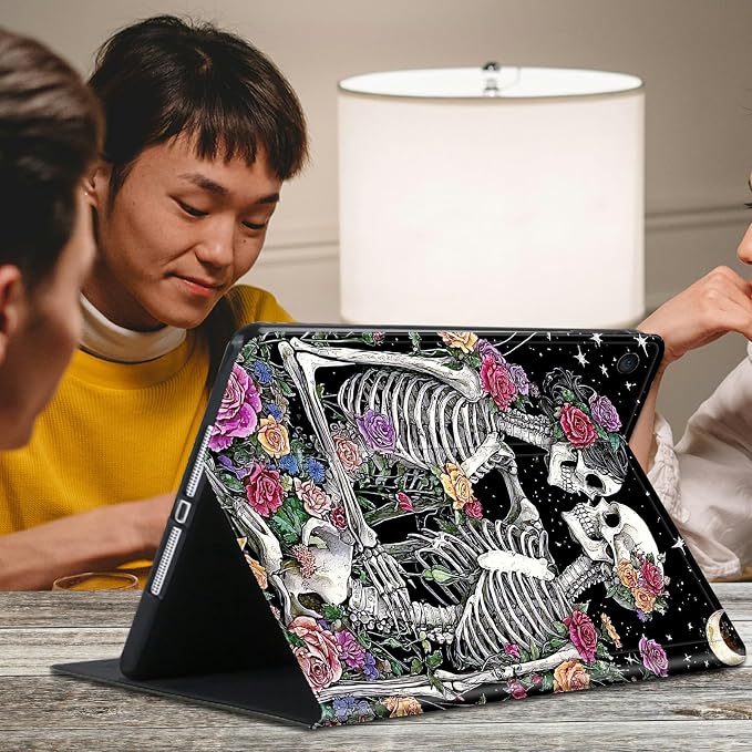 Skeleton Couple