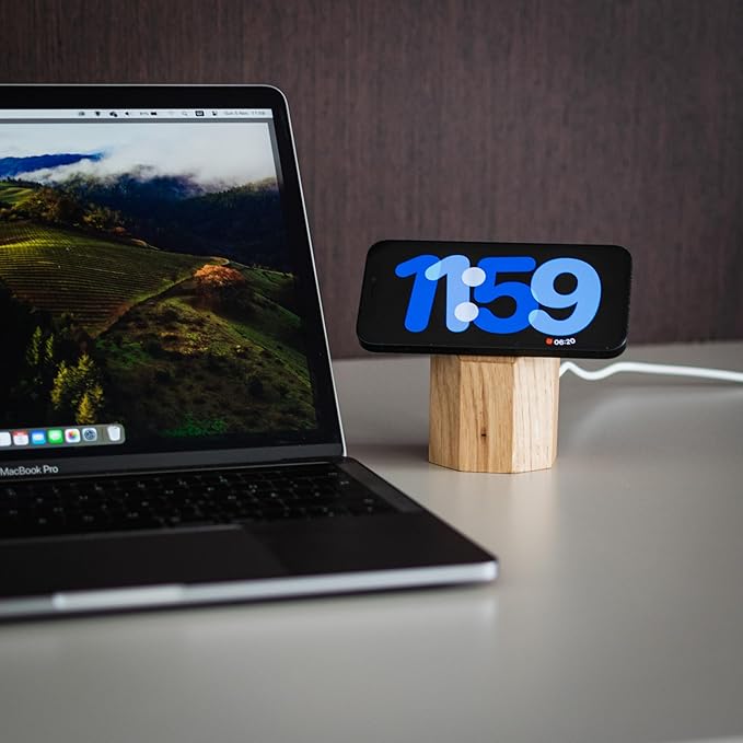 Wooden Magnetic Wireless Charger for Apple iPhone Android. Fast Qi2 25W Induction Station Stand Magnets Type C Cable. All Wooden Oak Design.