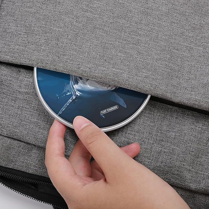 Great White Shark Opens Mouth Wireless Charger Fast Wireless Charging Pad with USB Cable 10W Anti-Slip Magnetic Wireless Charger Portable Slim Charger Puck Travel Charging Station