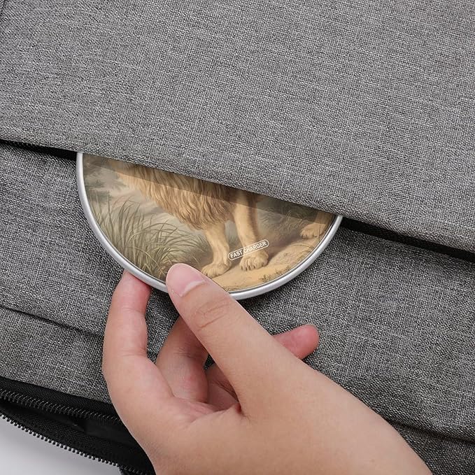 Vintage Lion in The Wild Fast Portable Charger 10W Funny Graphic Phone Charging Pad with USB Cable