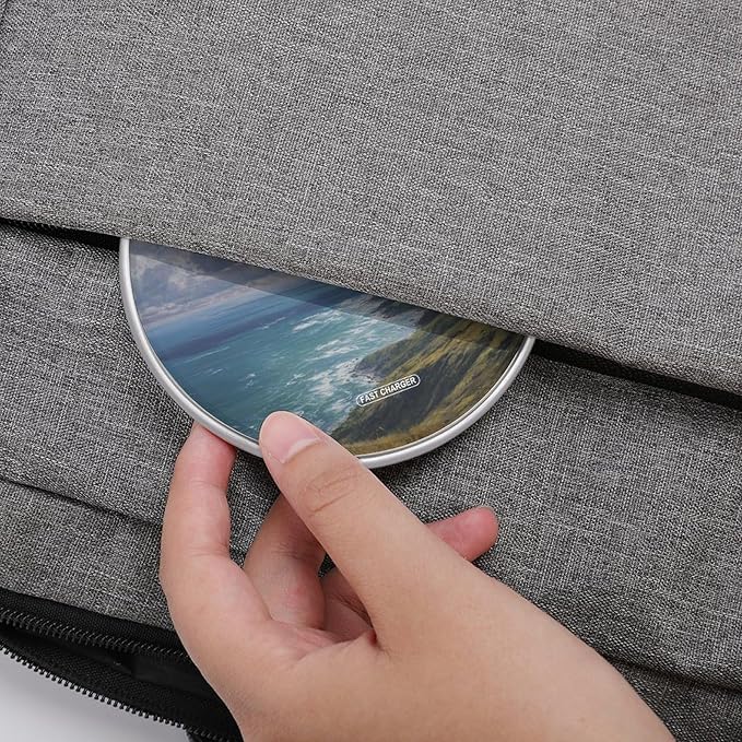 Paragliding Over Ocean Fast Portable Charger 10W Funny Graphic Phone Charging Pad with USB Cable